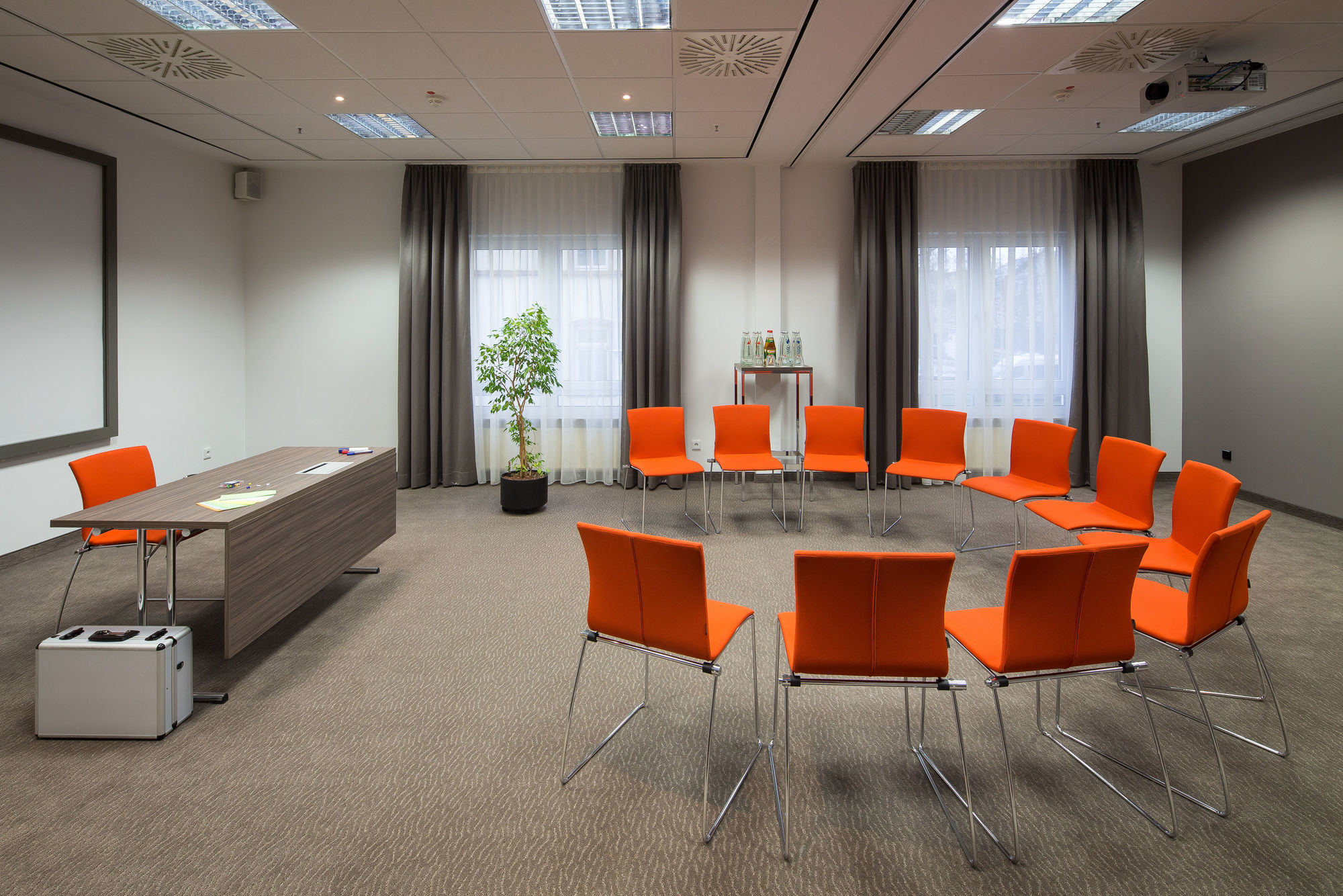 Lindner Frankfurt Hochst, Part Of Jdv By Hyatt 4*